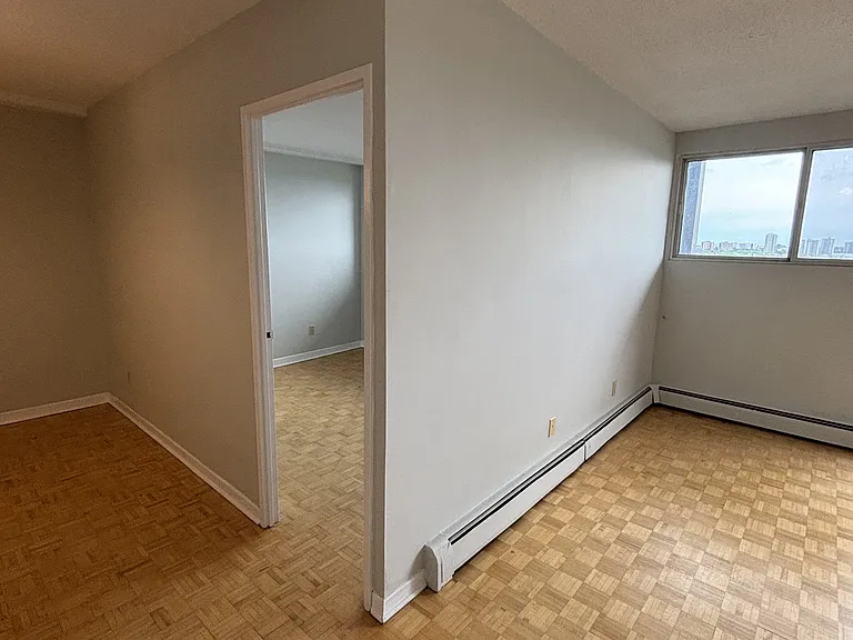 345 Laurier Ave E #1001 — Photo 2