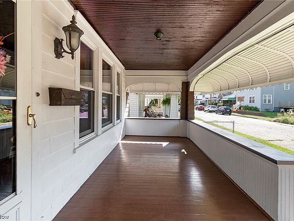 4th image of 3734 Highland Ave