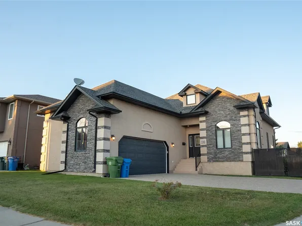 62 Glen Howard Way, Prince Albert, SK S6X 0A8