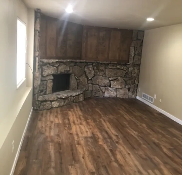 2253 Iroquois Dr — Photo 3