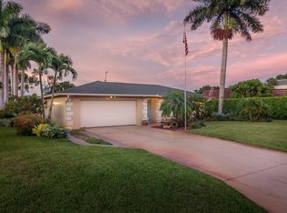249 Pine Valley Cir, Naples, FL 34113