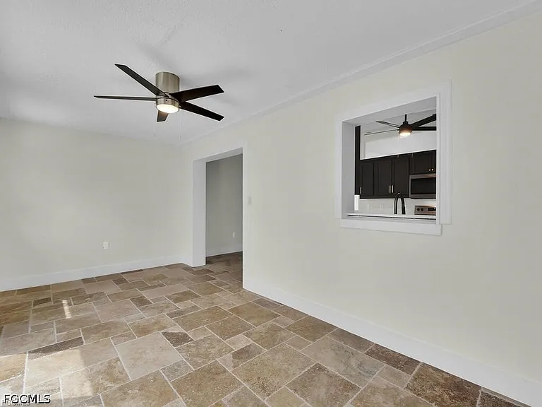 2224 Aldridge Ave — Photo 11