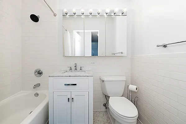 Rented by Nest Seekers International | media 39