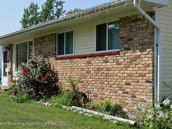 3rd image of 3620 Wedgewood Dr