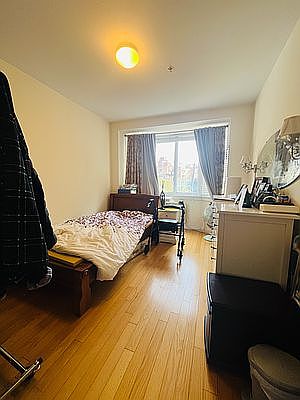 5th image of 140-24 31st Dr #3B