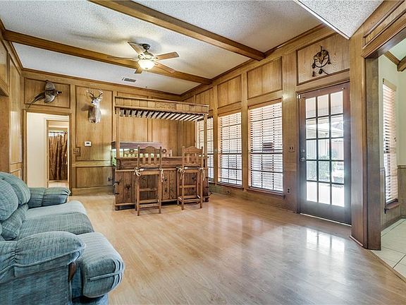 4th image of 2417 Golden Oaks Dr