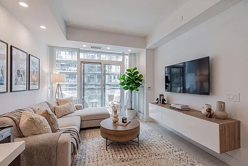525 Adelaide St W #1534 Photo 1
