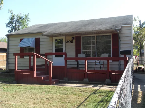 205 Washington St, Henryetta, OK 74437