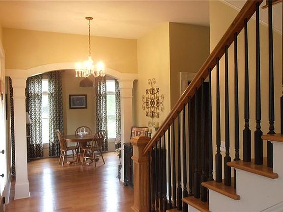 5th image of 8415 Westminster Ct