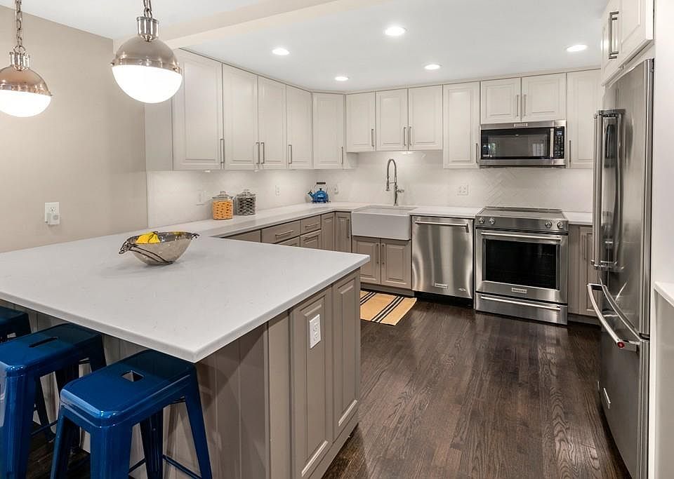 1st image of 24 Milford St #1