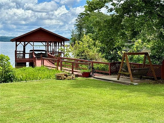 4th image of 10109 White Oak Ln