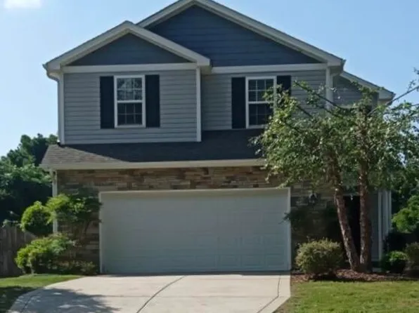 256 N Saylor St, Southern Pines, NC 28387