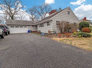 65 Ketcham Ave, Patchogue, NY 11772