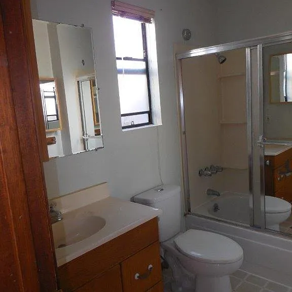 2124 5th Ave #B — Photo 10