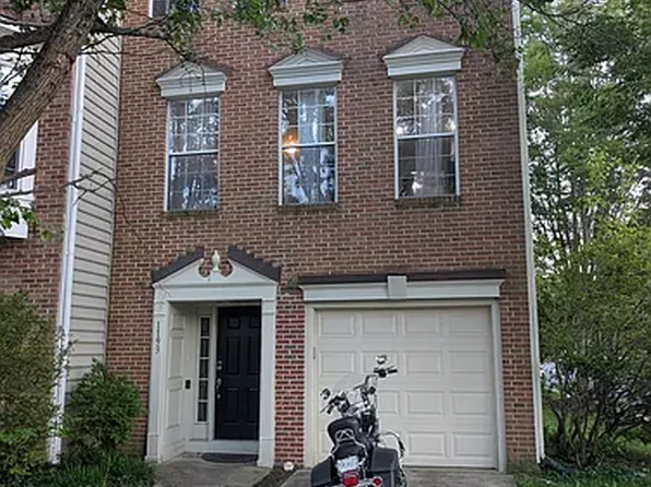1193 Cypress Tree Pl, Herndon, VA 20170