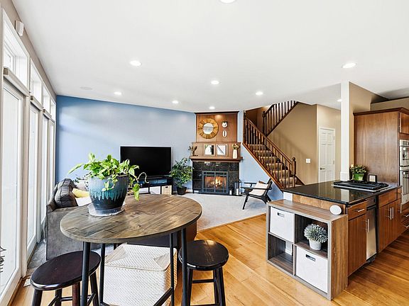 5th image of 3847 Nicollet Ave