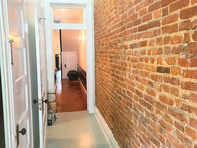 2822 Saint Paul St — Photo 14