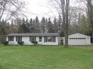 5464 Sutton Rd, Dryden, MI 48428