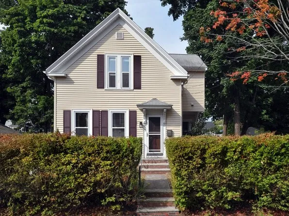 34 Laurel St, Weymouth, MA 02189