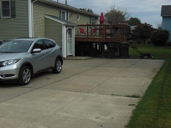 Off Street parking for 4 Vehicles