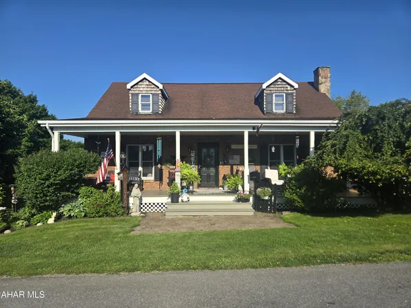 905 Donoughe St, Gallitzin, PA 16641