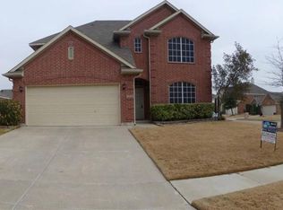 800 Dogwood Dr, Burleson, TX 76028