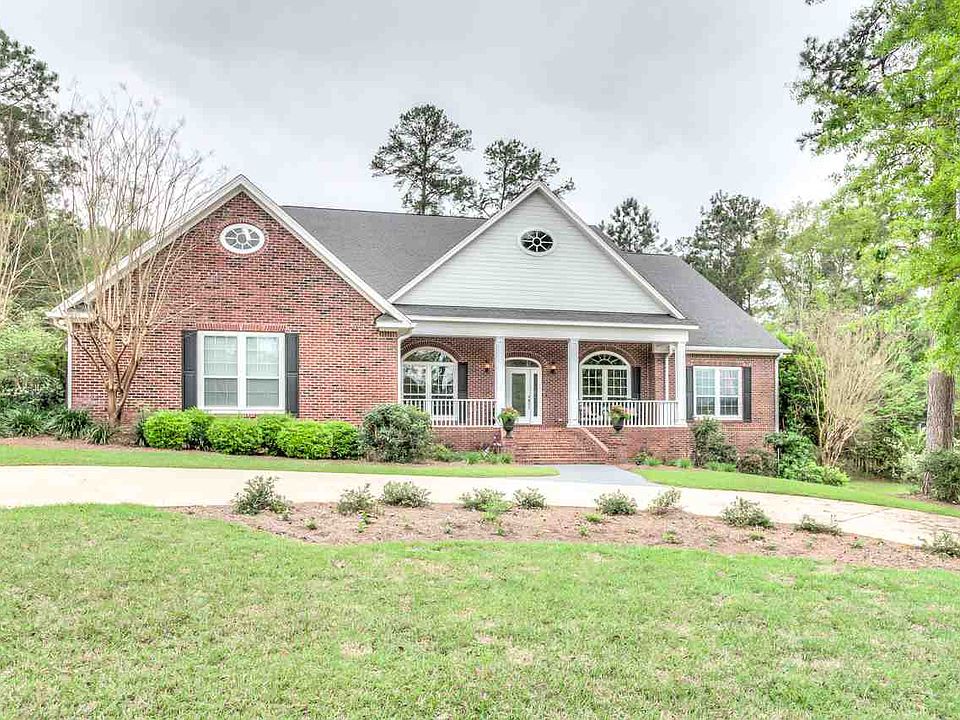 1st image of 2826 Royal Isle Dr