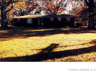 5028 Margaret Wallace Rd, Matthews, NC 28105