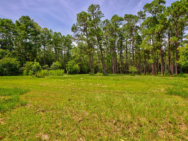 14320 Mallett Rd — Photo 42