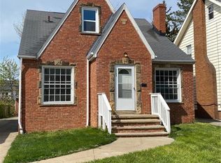 3285 Berkshire Rd, Cleveland Heights, OH 44118