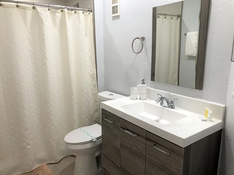 7220 Westpointe Blvd — Photo 15
