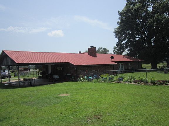 3rd image of 942 SW 1065th Ave