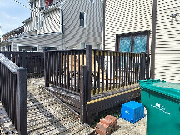 3rd image of 21104 Clare Ave