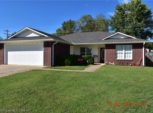 701 Kody Ln, Sallisaw, OK 74955