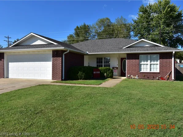 701 Kody Ln, Sallisaw, OK 74955