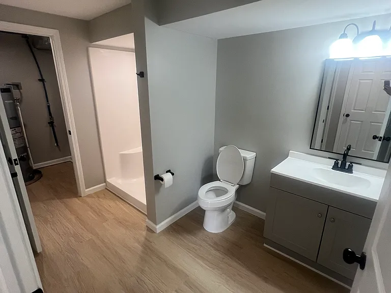 520 Eagle St #4 — Photo 5