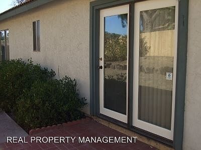 2nd image of 1443 Olive Ave