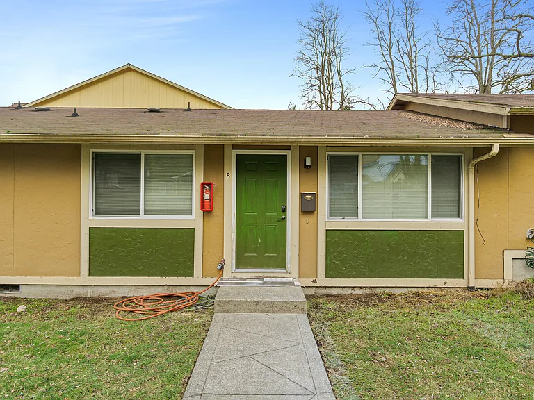 4716 S Warner St #B — Photo 9