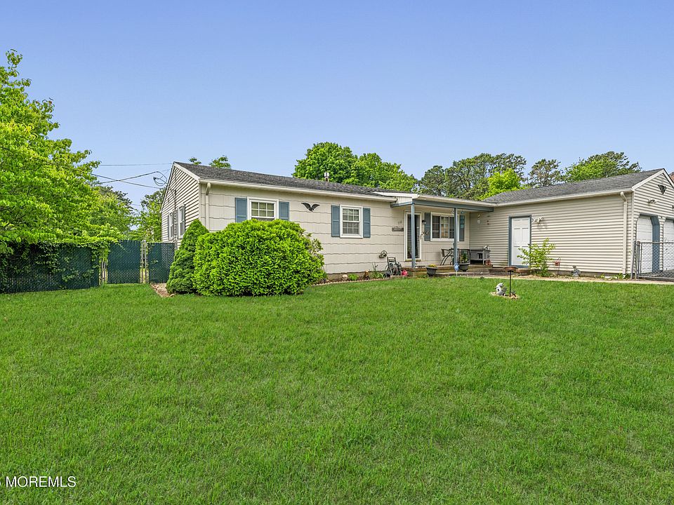 1st image of 740 10th Avenue