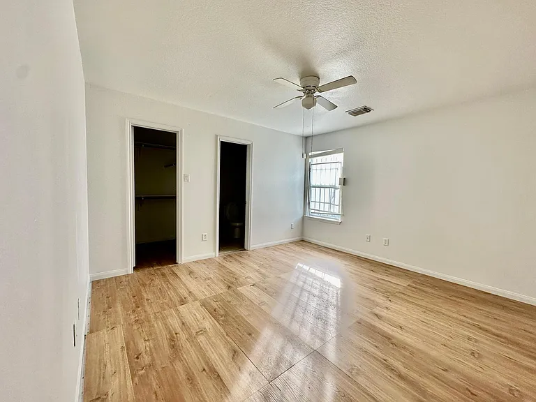 5427 Quail Cove Ln — Photo 8