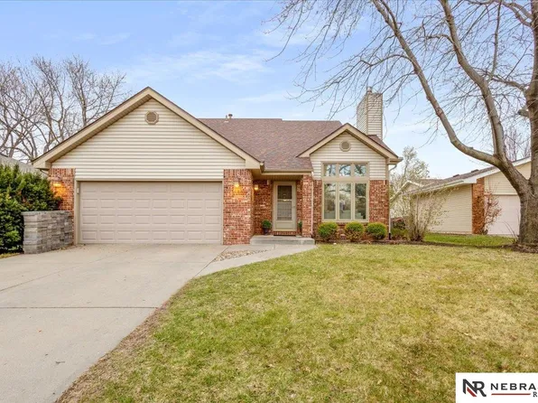 5424 Sugarberry Ct, Lincoln, NE 68516