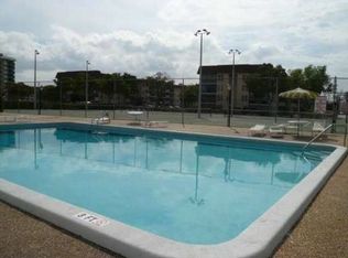 4016 Inverrary Dr #D7, Lauderhill, FL 33319