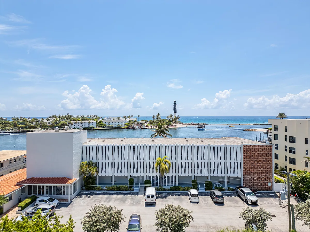 Photo 2 of 12 - 2508 Bay Dr #114 - Pompano Beach, FL Building Photo - 2508 Bay Dr #114