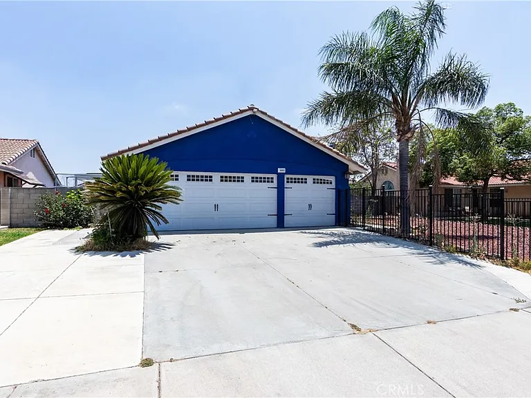 14845 Hibiscus Ave — Photo 4