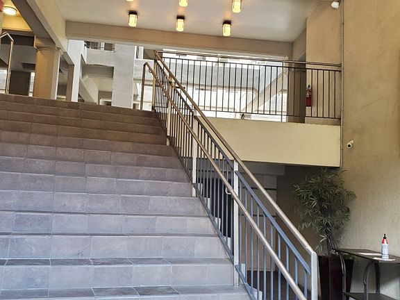 4th image of 333 Julia St APT 330