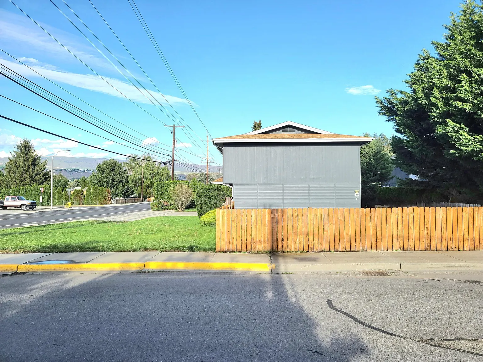 5th St, Wenatchee — Photo 3