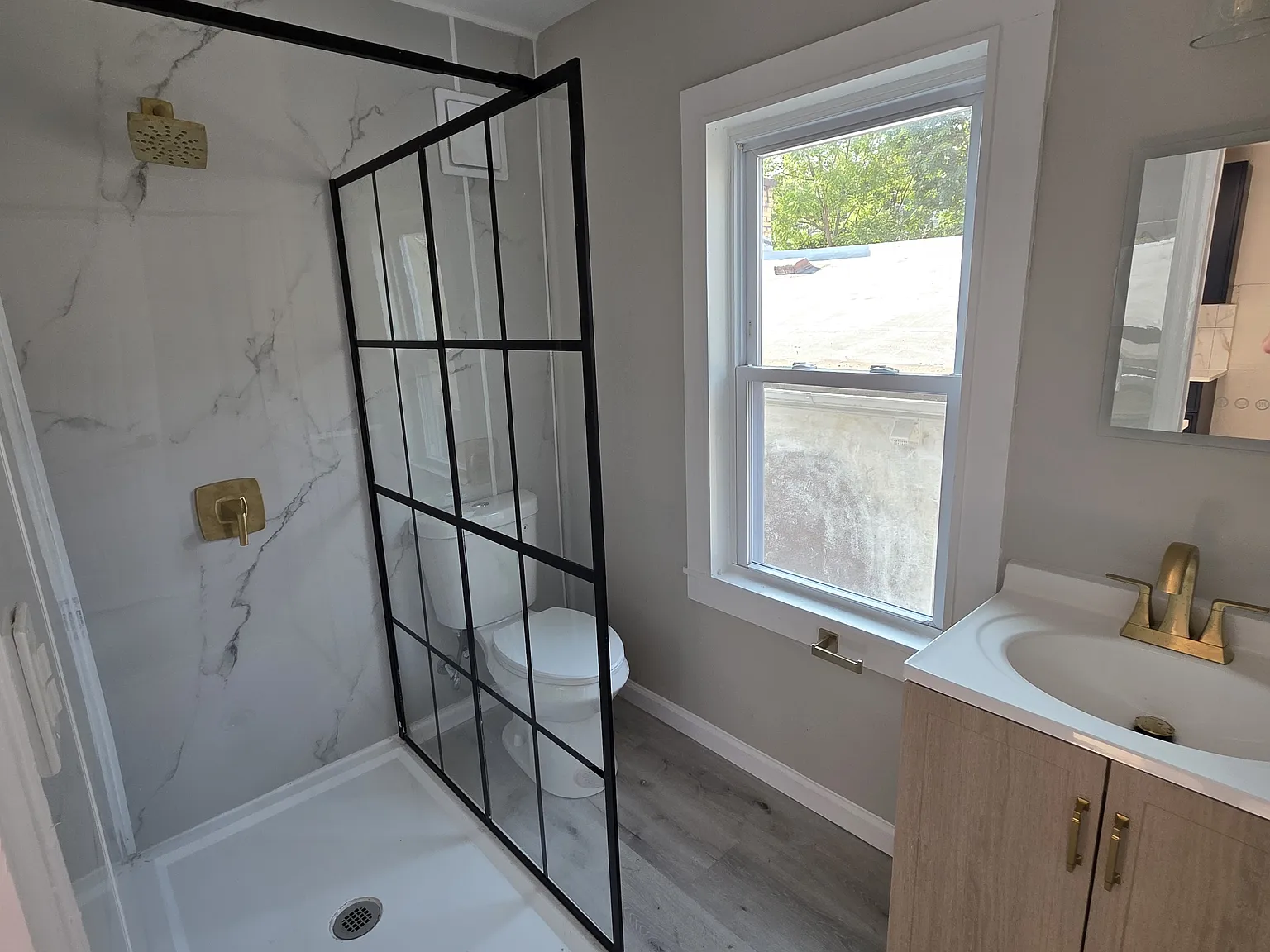 465 Montclair Ave — Photo 3