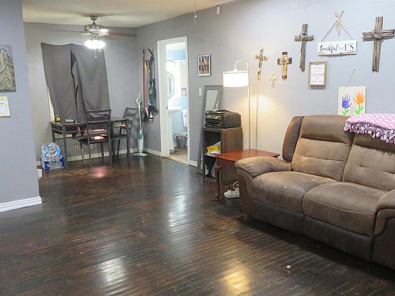 3rd image of 3020 Pool St