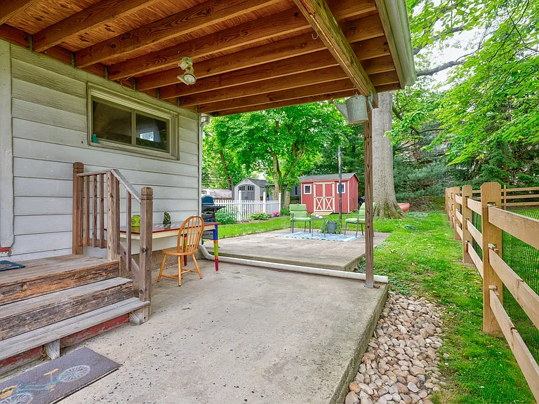 440 Pine St — Photo 27