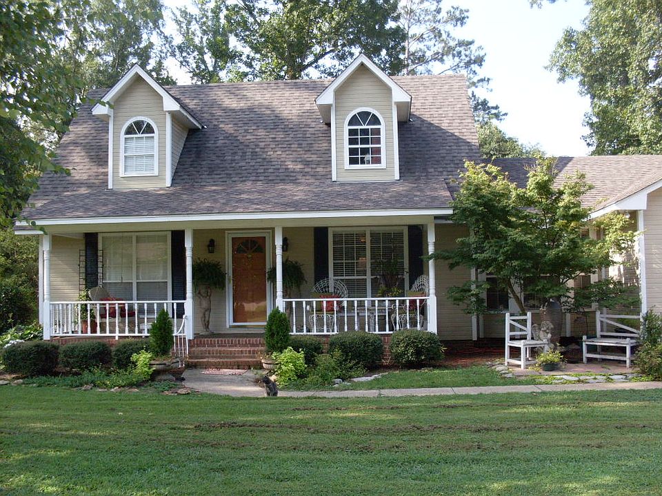 1st image of 110 Hickory St